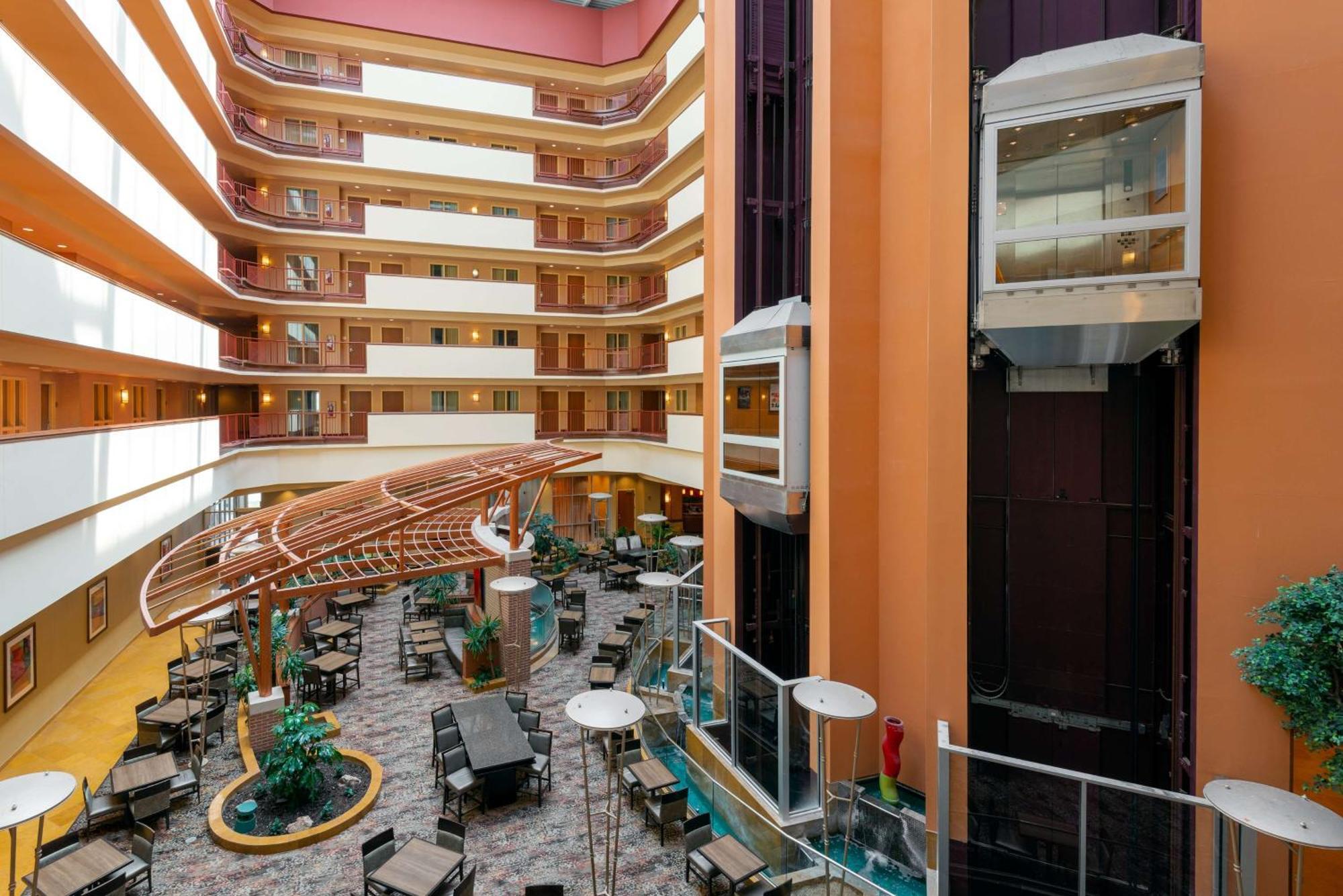 Embassy Suites Omaha- La Vista/ Hotel & Conference Center Exteriér fotografie